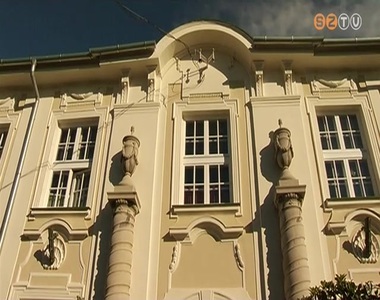 Megújult a Zrínyi Ilona Általános Iskola Rákóczi utcai épületének külseje Megújult a Zrínyi Ilona Általános Iskola Rákóczi utcai épületének külseje