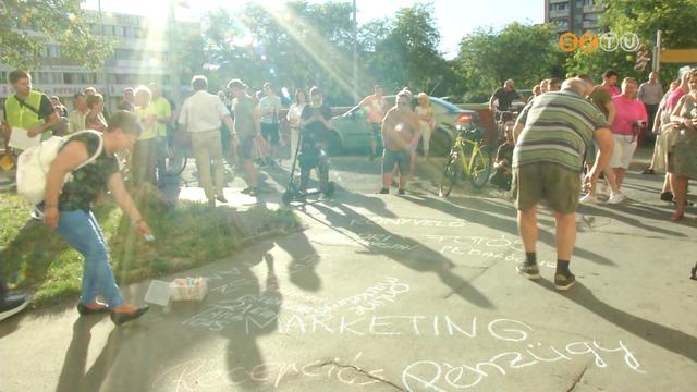 Országszerte, így Szombathelyen is tiltakoztak az érintettek a KATA szigorítások ellen Országszerte, így Szombathelyen is tiltakoztak az érintettek a KATA szigorítások ellen