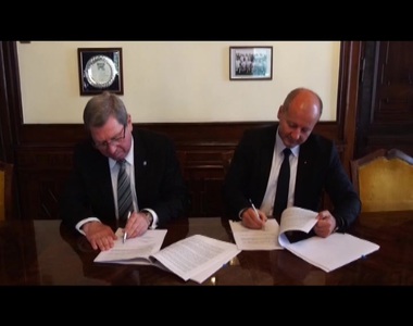 Aláírták a Rohonci úti sportkomplexum támogatási szerződését Aláírták a Rohonci úti sportkomplexum támogatási szerződését