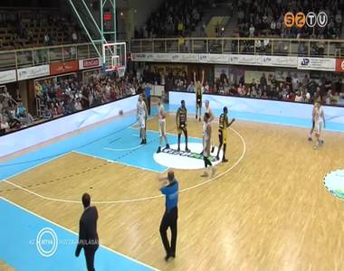 Nehezen, de P�csett is gy�z�tt a Falco