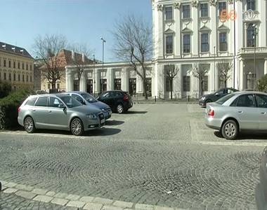 Megkezdődnek a Berzsenyi tér átépítési munkálatai Megkezdődnek a Berzsenyi tér átépítési munkálatai