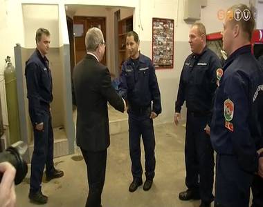 K�sz�net az �nnepek alatt �gyel�knek