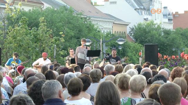 A Mágikus Mintha és a Savaria Rézfúvós Együttes zárta az idei Teraszkoncertek sorát A Mágikus Mintha és a Savaria Rézfúvós Együttes zárta az idei Teraszkoncertek sorát