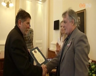 Kit�ntet�st adtak �t M�rcius 15-e alkalm�b�l a megyegy�l�sen