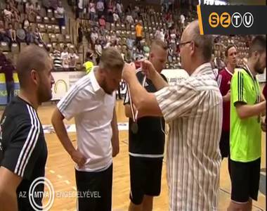 Bronz�rmesek a futsalosok