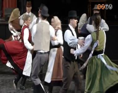 Vas megyébe száll a páva Vas megyébe száll a páva