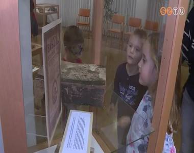 A k�nyvt�rban ny�lt ki�ll�t�s a reform�ci� eml�k�ve alkalm�b�l