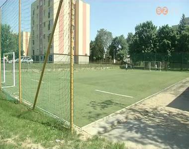 Napk�zis t�bor a Bercs�nyiben