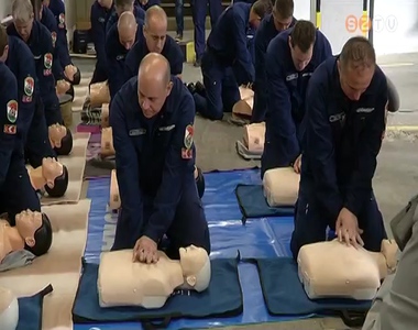 T�zolt�k tanulnak �jra�leszteni