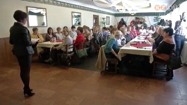 Nyugdíjas óvodavezetőket köszöntöttek Nyugdíjas óvodavezetőket köszöntöttek