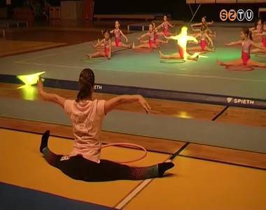 Telt h�zas g�l�n b�cs�zott a versenyz�i p�lyafut�st�l Csillag T�nde torn�sz