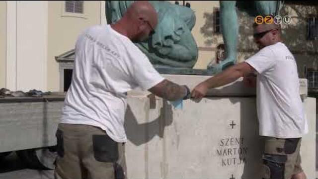 Visszakerlt a helyre a szobor a Szent Mrton tren