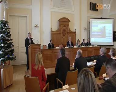 Cs�t�rt�k�n �l�sezett a megyei �llamigazgat�si koll�gium