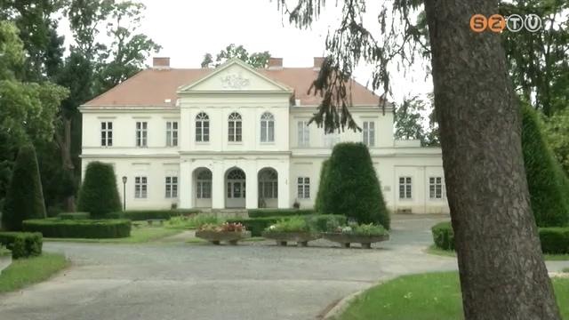 Szervezeti átalakulás az iskolákban Szervezeti átalakulás az iskolákban