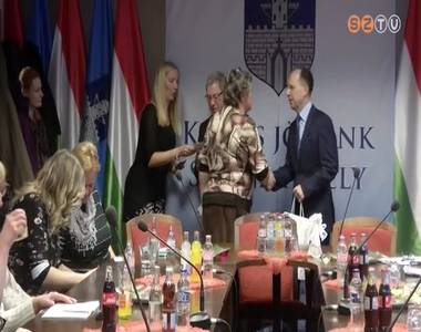 �rtekezleten k�sz�nte meg az �vod�kban foly� munk�t a v�rosvezet�s