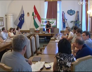 Hat�ron �tny�l� egy�ttm�k�d�si program