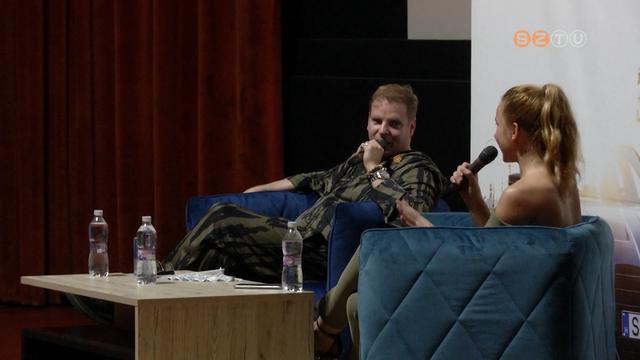 Teltház várta a moziban a népszerű influenszert Teltház várta a moziban a népszerű influenszert