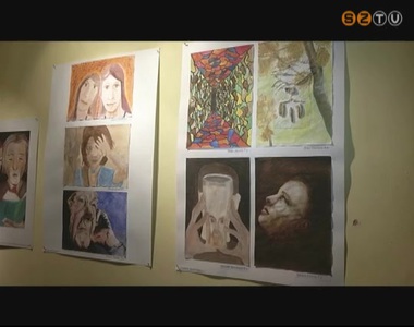 Vácis diákok alkotásaiból nyílt tárlat az Óperint utcai magházban Vácis diákok alkotásaiból nyílt tárlat az Óperint utcai magházban