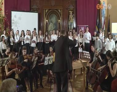 J�t�konys�gi koncertet tartottak a Premontrei Gimn�ziumban