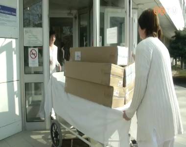 Tíz darab tábori ágyat kapott a Markusovszky-kórház gyermekosztálya Tíz darab tábori ágyat kapott a Markusovszky-kórház gyermekosztálya