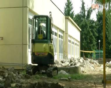 Komoly munk�latok a Bokr�ta b�lcsiben