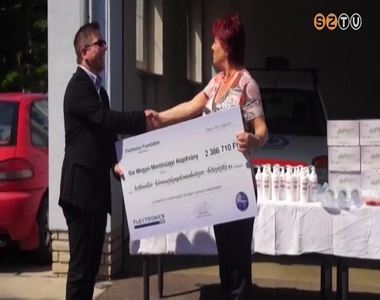 �g�si s�r�lt gyerekek ell�t�shoz haszn�lhat� eszk�z�ket kaptak a ment�k