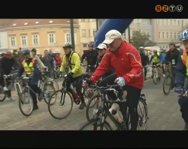 Biciklikre és szabadidőruhára cserélték a menetfelszerelésüket a honvédek Szombathelyen Biciklikre és szabadidőruhára cserélték a menetfelszerelésüket a honvédek Szombathelyen