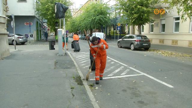 Megkezdődött a szombathelyi utcák őszi takarítása Megkezdődött a szombathelyi utcák őszi takarítása