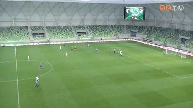 Szurkolók a lelátókon Szurkolók a lelátókon