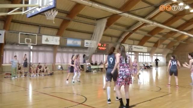 Szabadtéren edzenek a kosarasok Szabadtéren edzenek a kosarasok