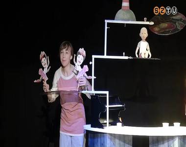 �j darab a b�bsz�nh�zban