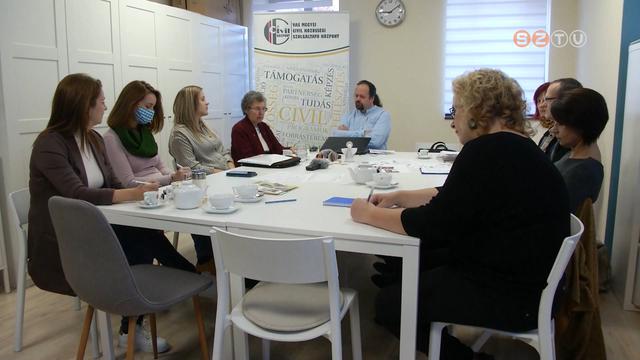 Civil reggeli Civil reggeli