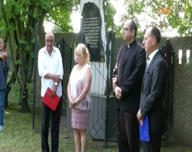 A roma holokausztra eml�keztek p�nteken