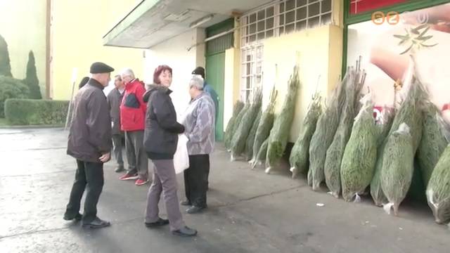 Kar�csonyfa a r�szorul�knak