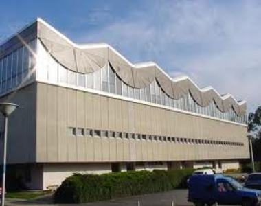 Az uszoda h�tv�gi nyitva tart�sa