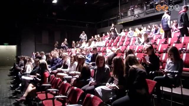 Premontreisek a színházban Premontreisek a színházban