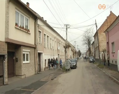 Lebontj�k vagy fel�j�tj�k az �nkorm�nyzati lak�sokat