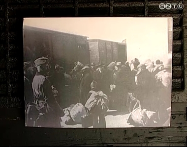 Ki�ll�t�s a holokausztr�l