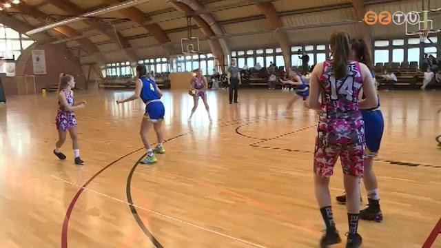 Fölényes győzelemmel kezdte a szezont a SzoESE női kosárlabdacsapata Fölényes győzelemmel kezdte a szezont a SzoESE női kosárlabdacsapata